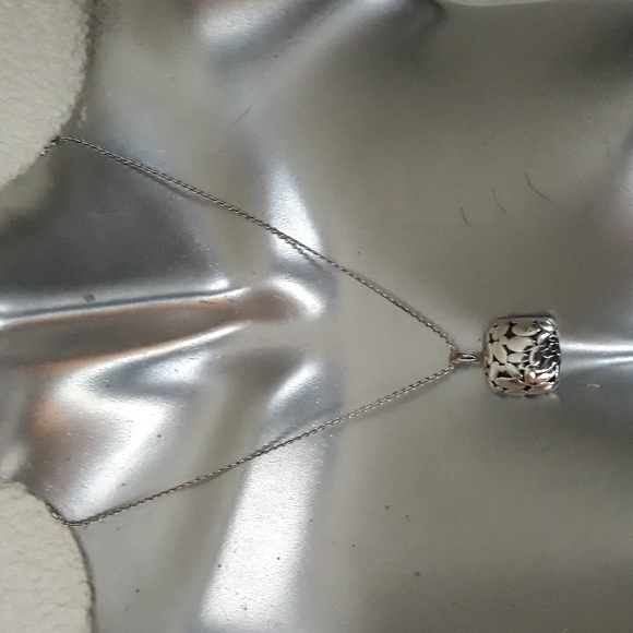 sterling silver pendant necklace - Picture 2 of 3